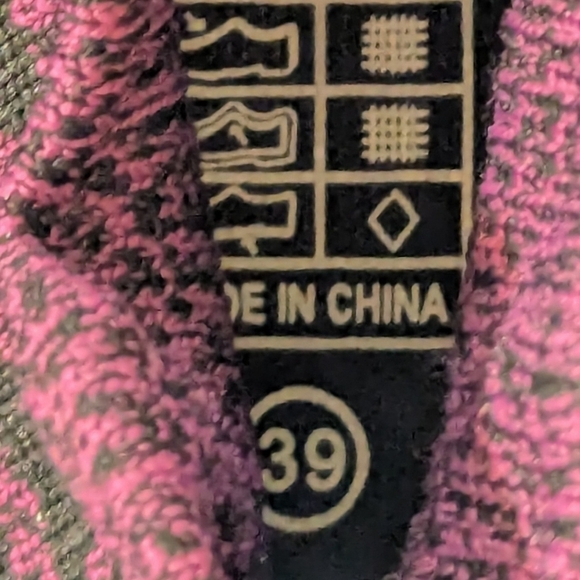 NEW Women's Purple Pull On Trainers Tennis Size 39 / Women's 8.5 ✨ 3 /$13 ✨ - Picture 3 of 3